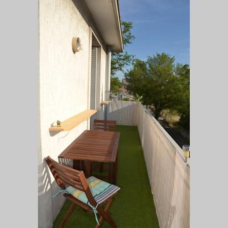 Appartement Lumineux Et Calme Avec Terrasse Avignon Buitenkant foto